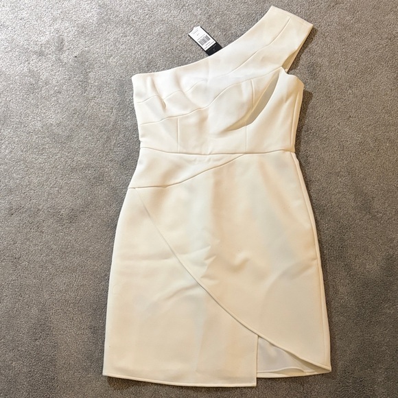 bcbg cream dress Shirt Gown
